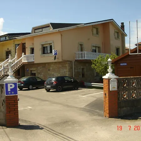 圣玛丽亚宾馆 2* Sancibrián